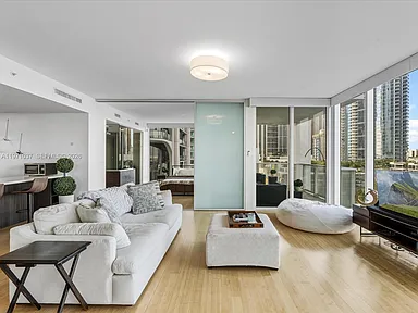 1040 Biscayne Blvd APT 1107, Miami, FL 33132