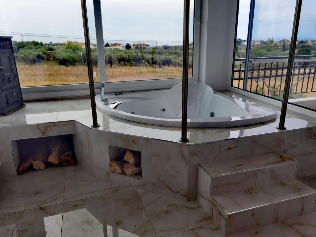 For Sale – Villa 330 m² in Chalkidiki