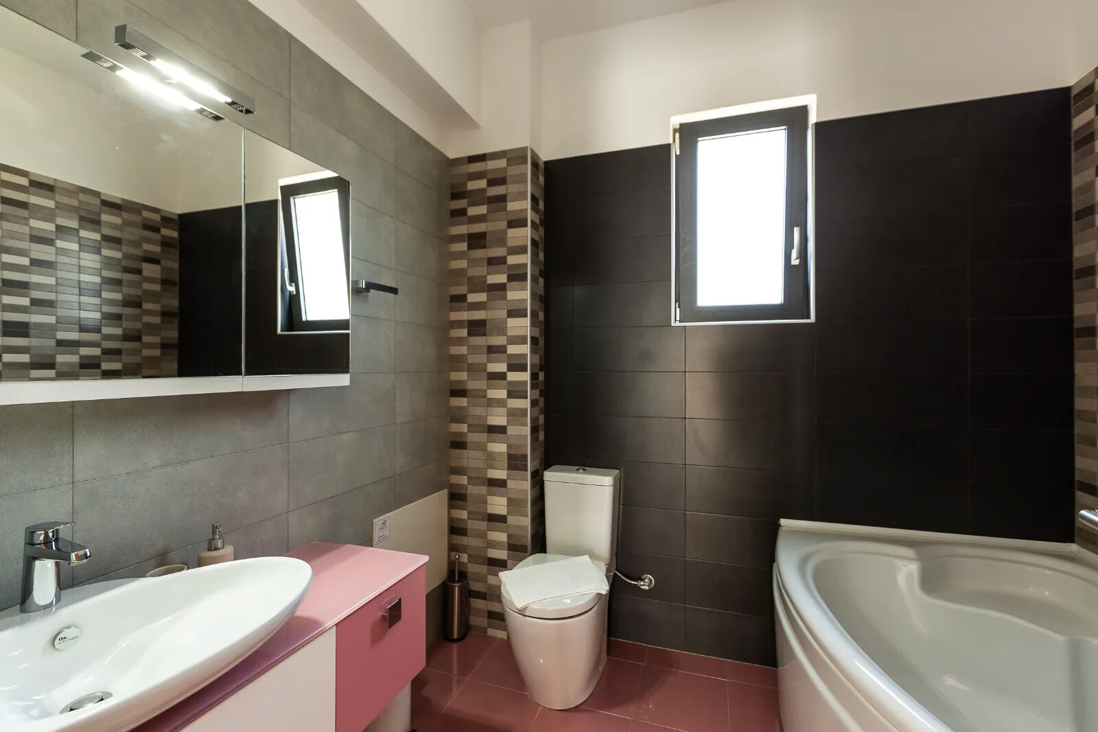For Sale – Villa 270 m² in Crete