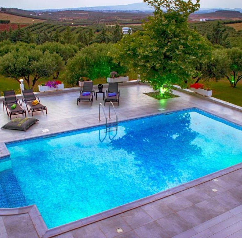 For Sale – Villa 330 m² in Chalkidiki