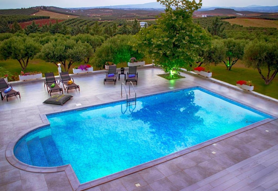 For Sale – Villa 330 m² in Chalkidiki