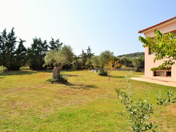 For Sale – Villa 400 m² in Chalkidiki