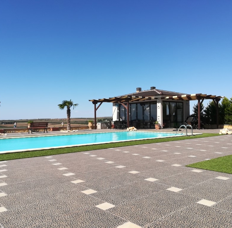 For Sale – Villa 400 m² in Chalkidiki