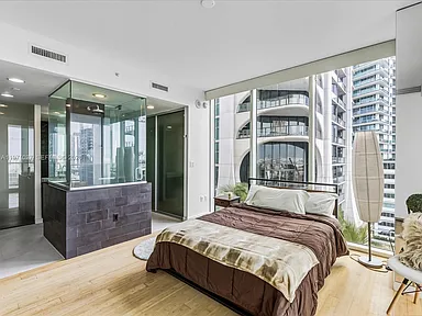 1040 Biscayne Blvd APT 1107, Miami, FL 33132