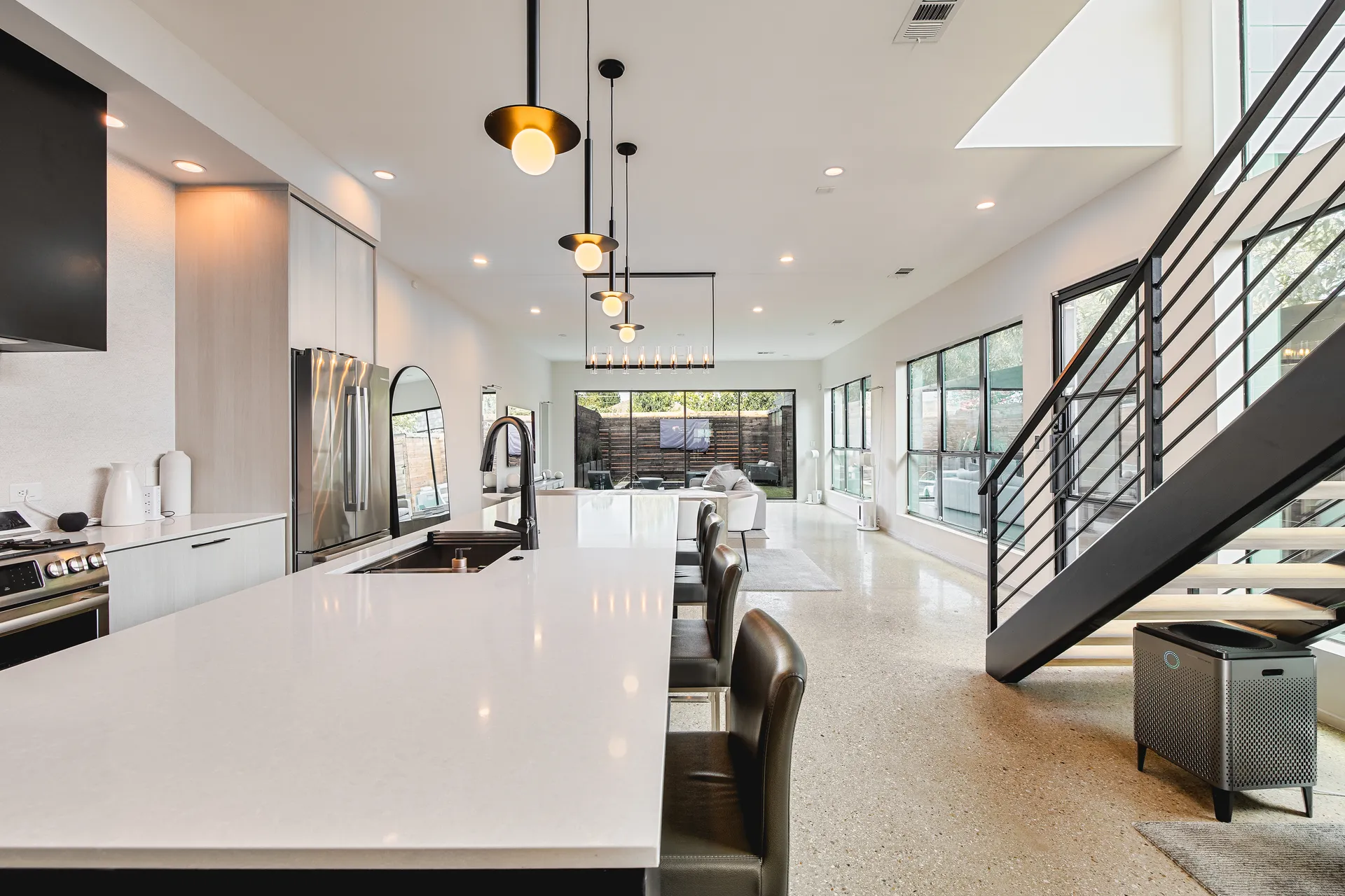 6804 Webster St, Dallas, TX 75209