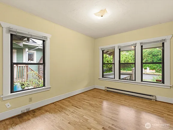 5821 3rd Avenue NW, Seattle, WA 98107