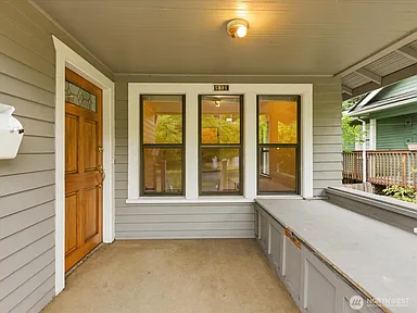 5821 3rd Avenue NW, Seattle, WA 98107