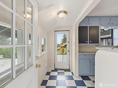 5821 3rd Avenue NW, Seattle, WA 98107