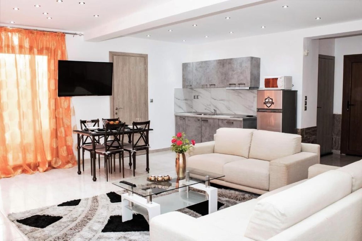 For Sale – Villa 330 m² in Chalkidiki