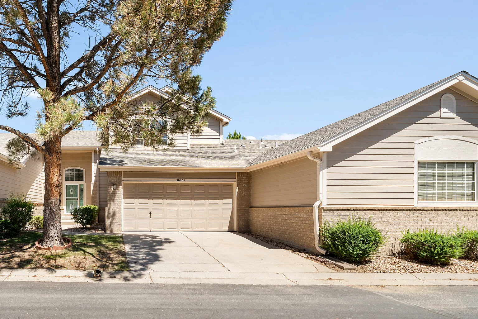 9663 Brentwood Way