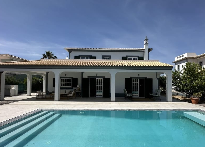 Beautiful Villa For Sale In Almancil