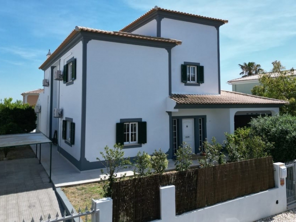 Beautiful Villa For Sale In Almancil