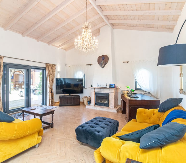 Villa In Estoi With Panoramic Views