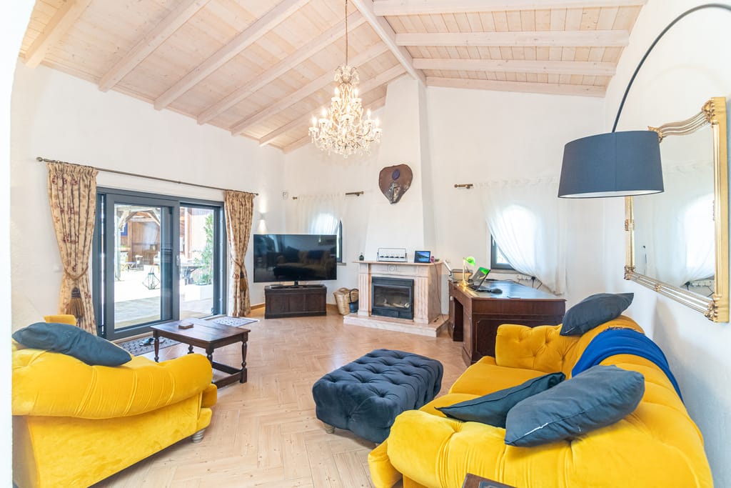 Villa In Estoi With Panoramic Views