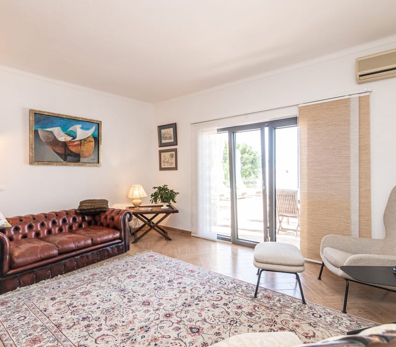 Villa In Estoi With Panoramic Views
