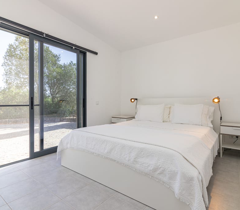 Villa In Estoi With Panoramic Views