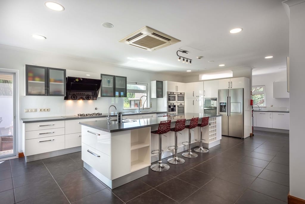 algarve-villa-ptqdl-10 Luxury Detached Villa Near Quinta do Lago
