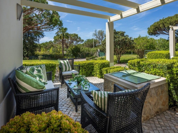 Luxury Detached Villa Near Quinta do Lago