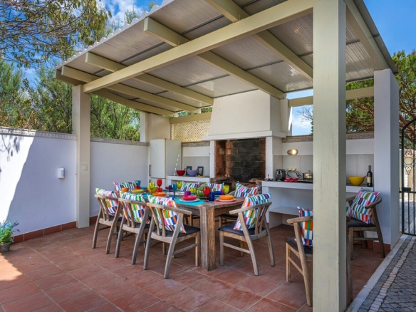 Luxury Detached Villa Near Quinta do Lago