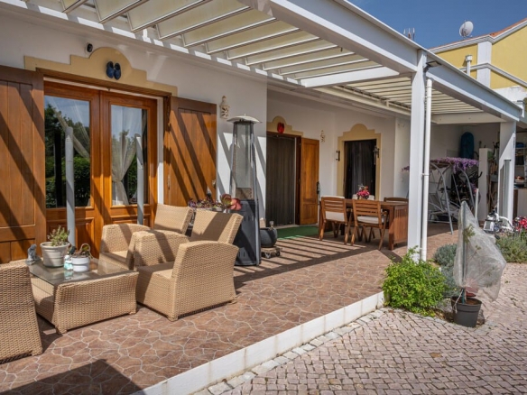 Elegant Villa For Sale Near Vilamoura