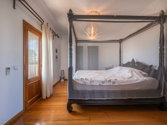 Elegant Villa For Sale Near Vilamoura