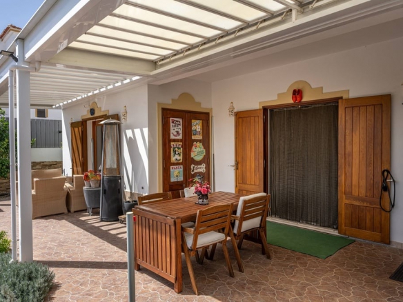 Elegant Villa For Sale Near Vilamoura