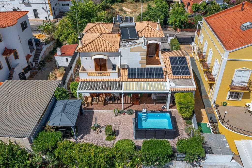 Elegant Villa For Sale Near Vilamoura