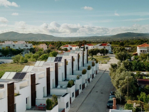 Contemporary Villas For Sale In Fuseta