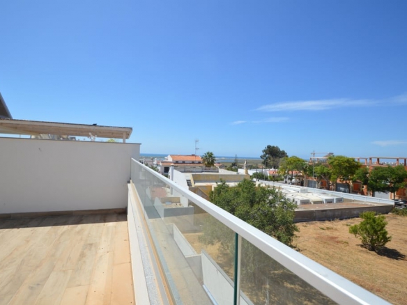 Contemporary Villas For Sale In Fuseta