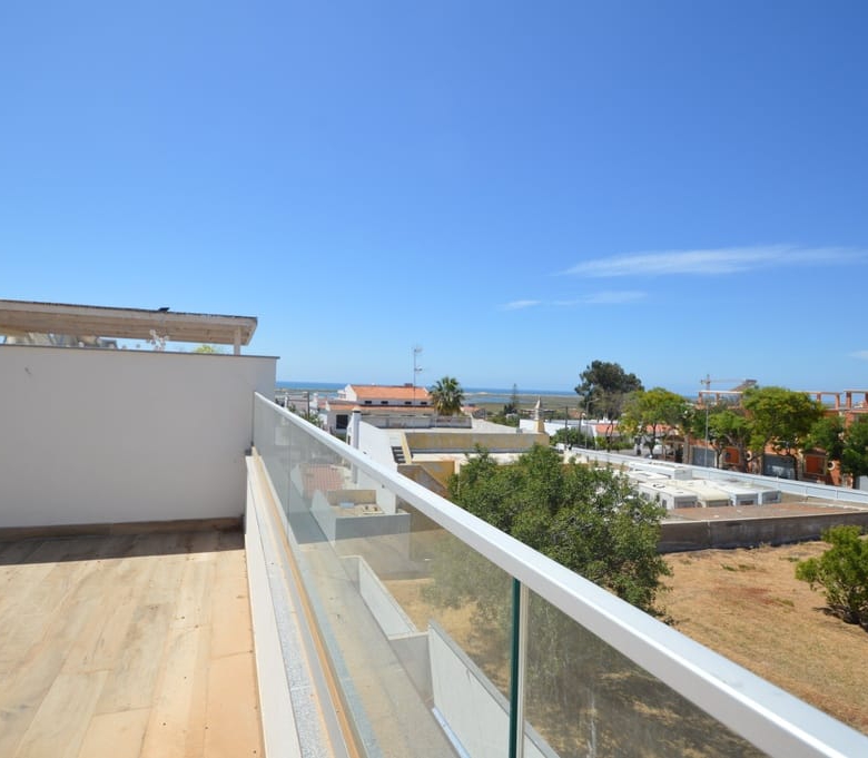 Contemporary Villas For Sale In Fuseta