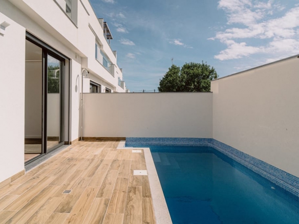 Contemporary Villas For Sale In Fuseta