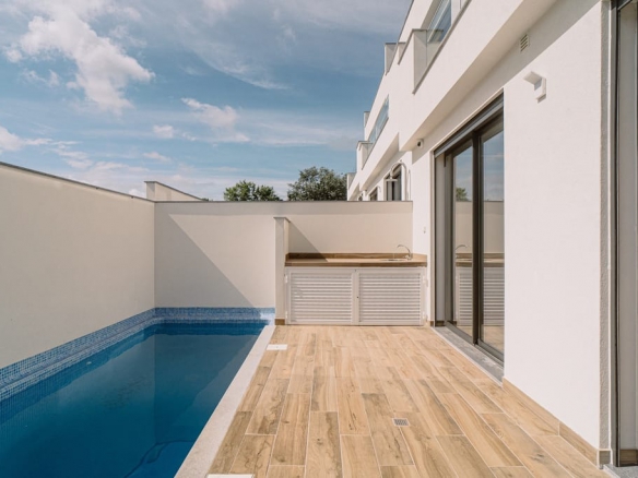 Contemporary Villas For Sale In Fuseta