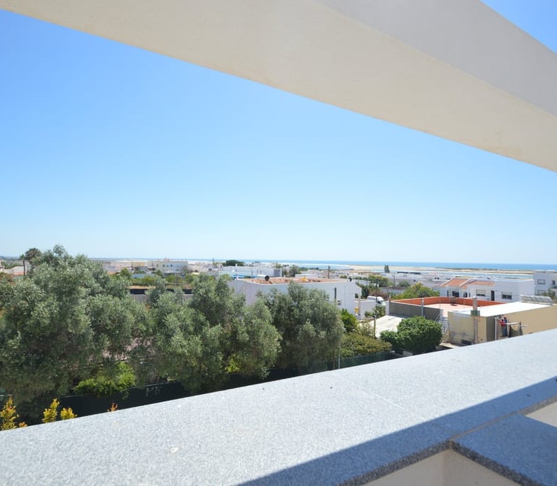 Contemporary Villas For Sale In Fuseta