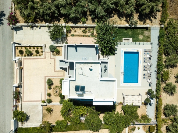 For Sale – Villa 270 m² in Crete