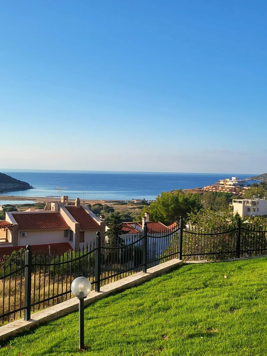 For Sale – Villa 409 m² in Attica