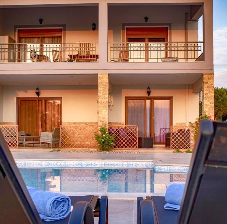 For Sale – Villa 330 m² in Chalkidiki