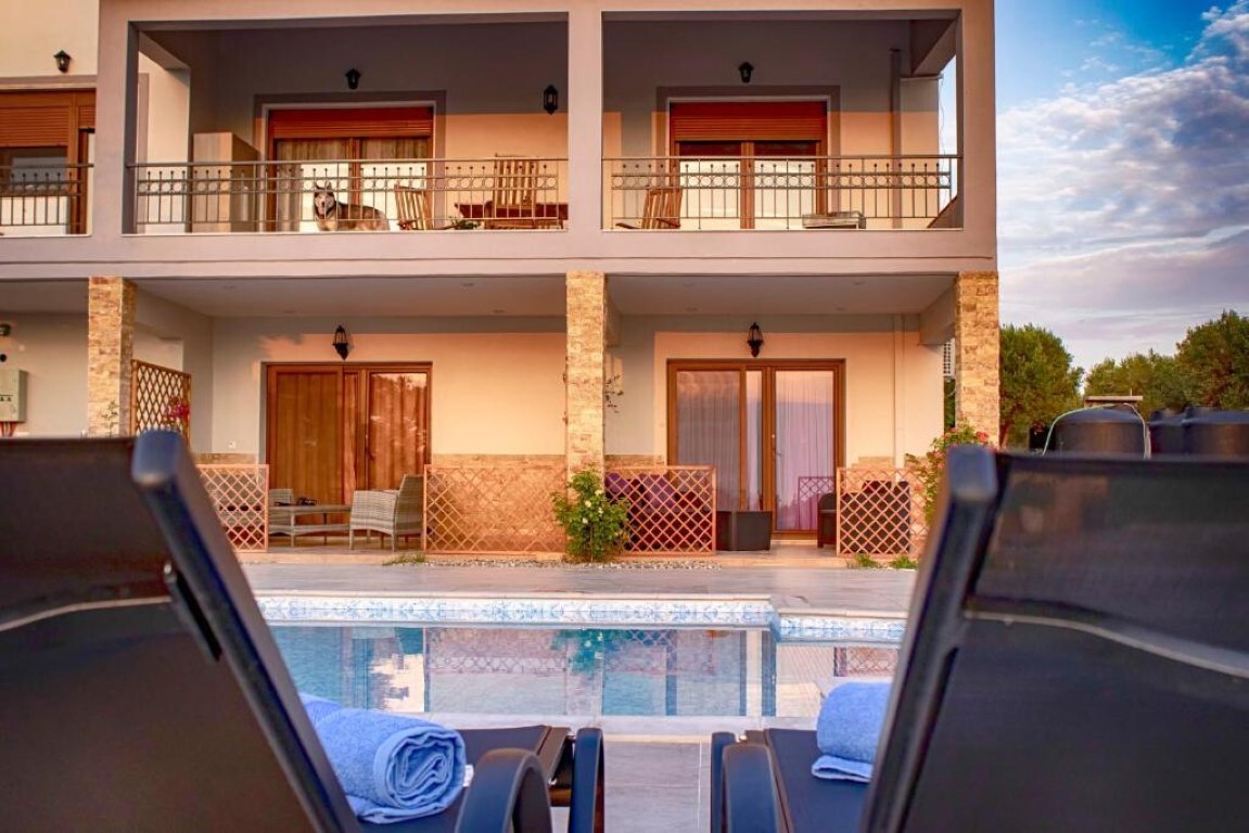 For Sale – Villa 330 m² in Chalkidiki