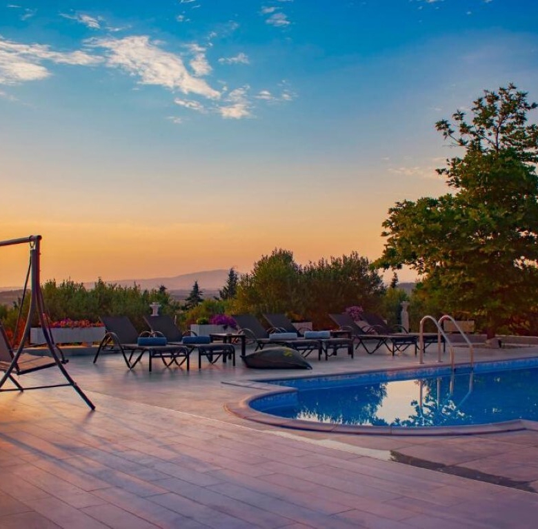 For Sale – Villa 330 m² in Chalkidiki