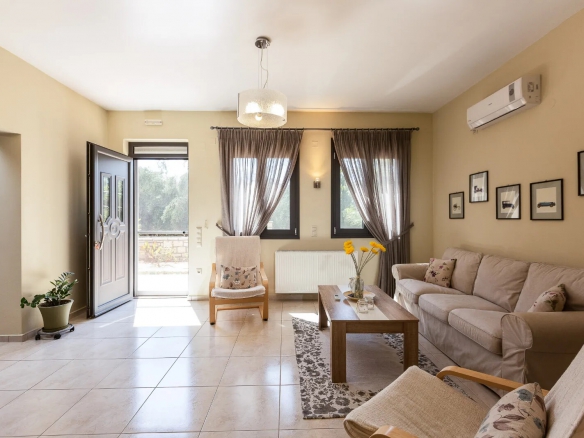 For Sale – Villa 270 m² in Crete